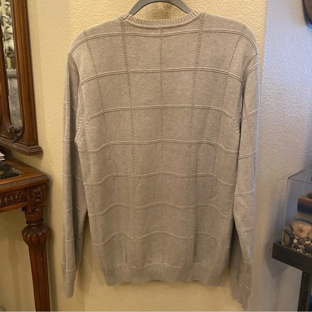 IZOD Light Beige 100% Cotton Grid Sweater Size Medium